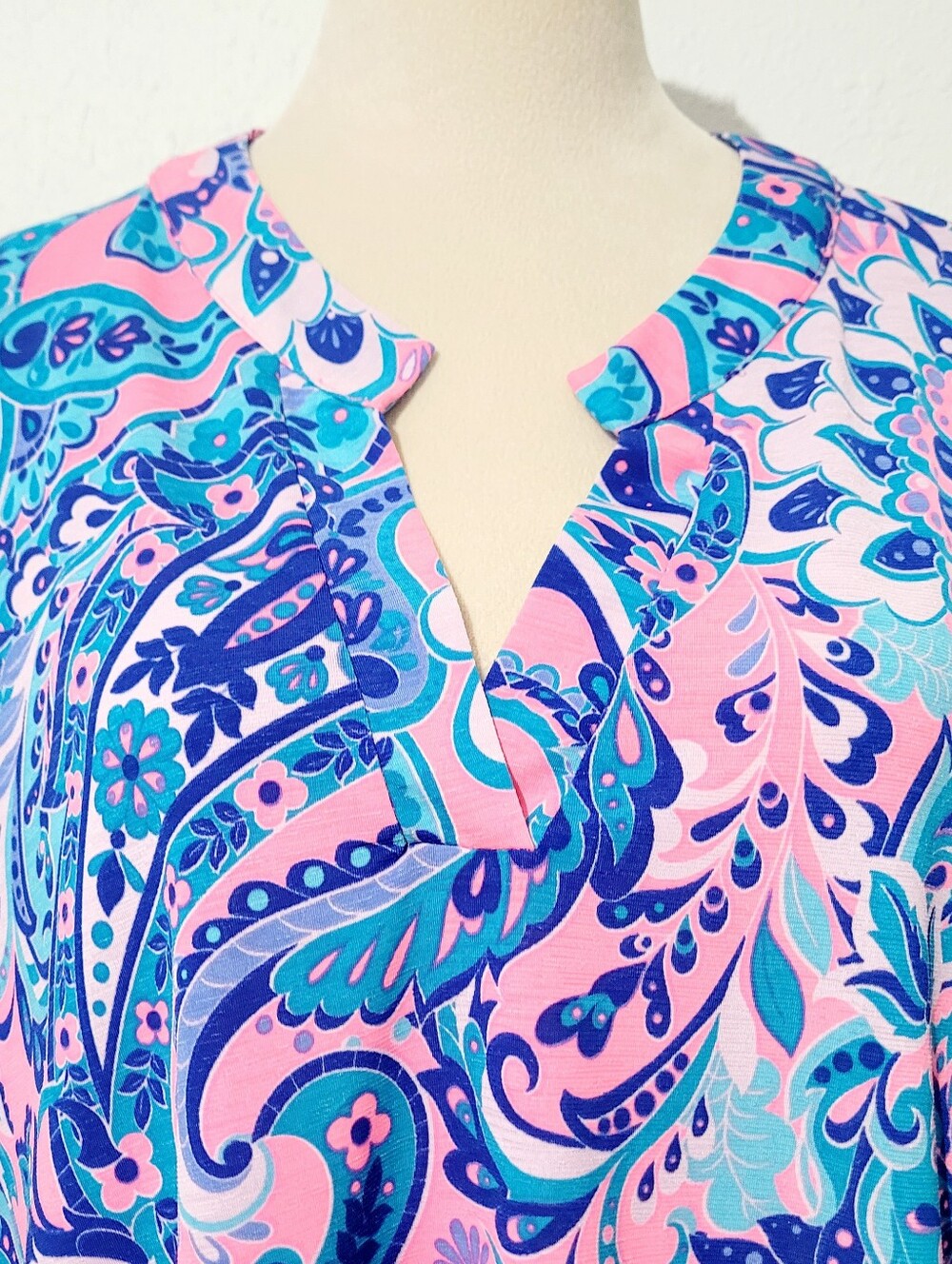 Dear Scarlett Size XL Paisley Tunic Top Pink Blue Roll Tab Sleeve Stretch Boho - Picture 3 of 13